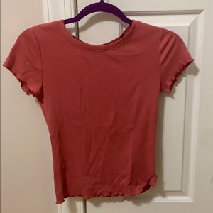 tight fitted tee shirt